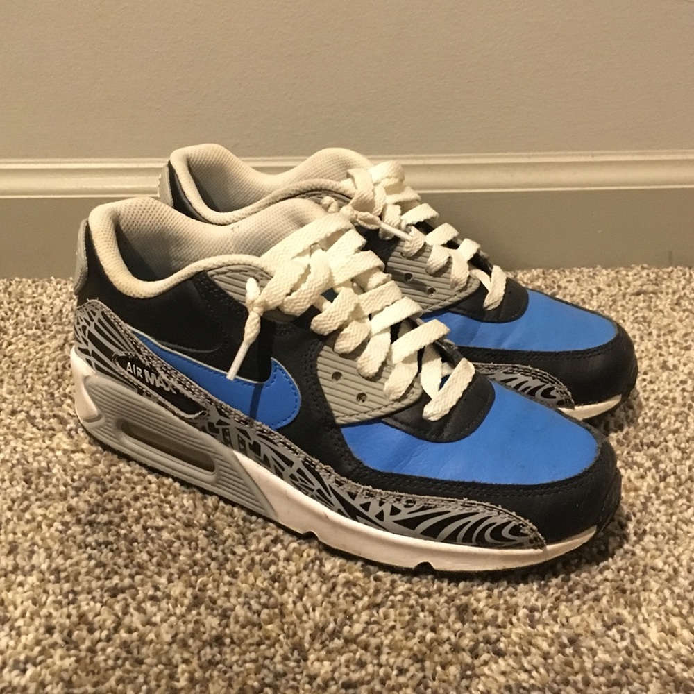 Boys/girls Nike air max size 4.5